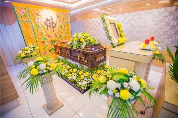 uneral flowers Singapore